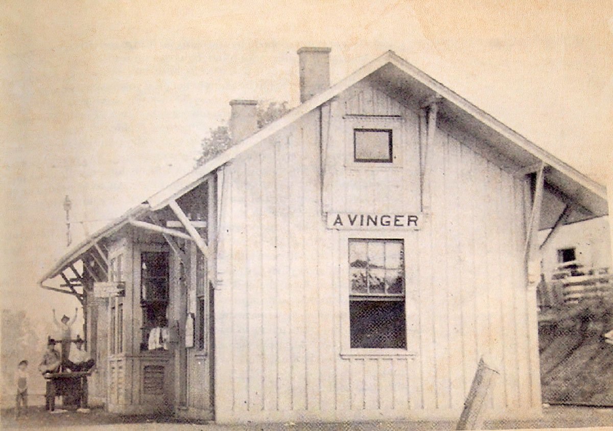 Avinger Station RV park in Avinger, TX (photo 2)